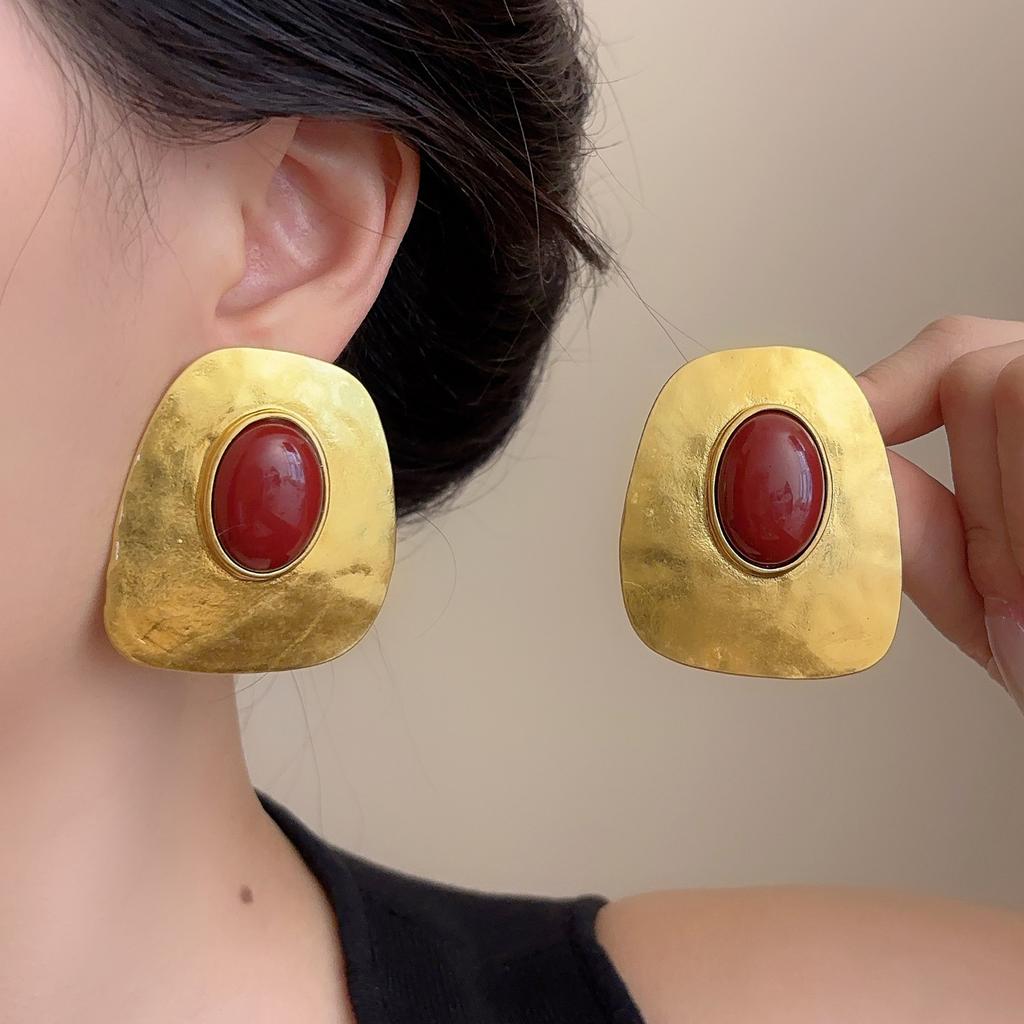 New Exaggeration Resin Geometric Metal Stud Earrings for Women Hammered Texture Personality French Party Heavy Jewelry Gifts