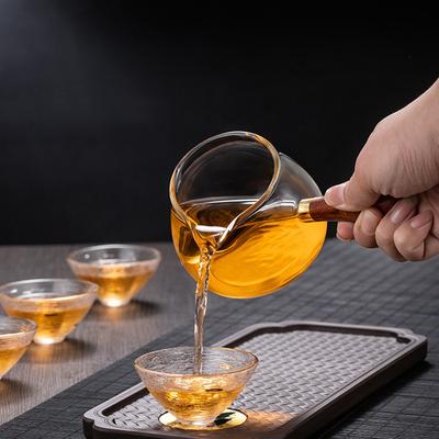 Dispensator de ceai din sticlă de 350ML Cupă Fair creativă Gura de vultur Mâner lateral din lemn Rezistent la căldură Cupă de ceai Kung Fu Ceainic transparent