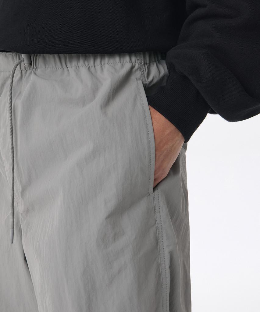 MUSINSA STANDARD Nylon Parachute Pants [Light Gray]