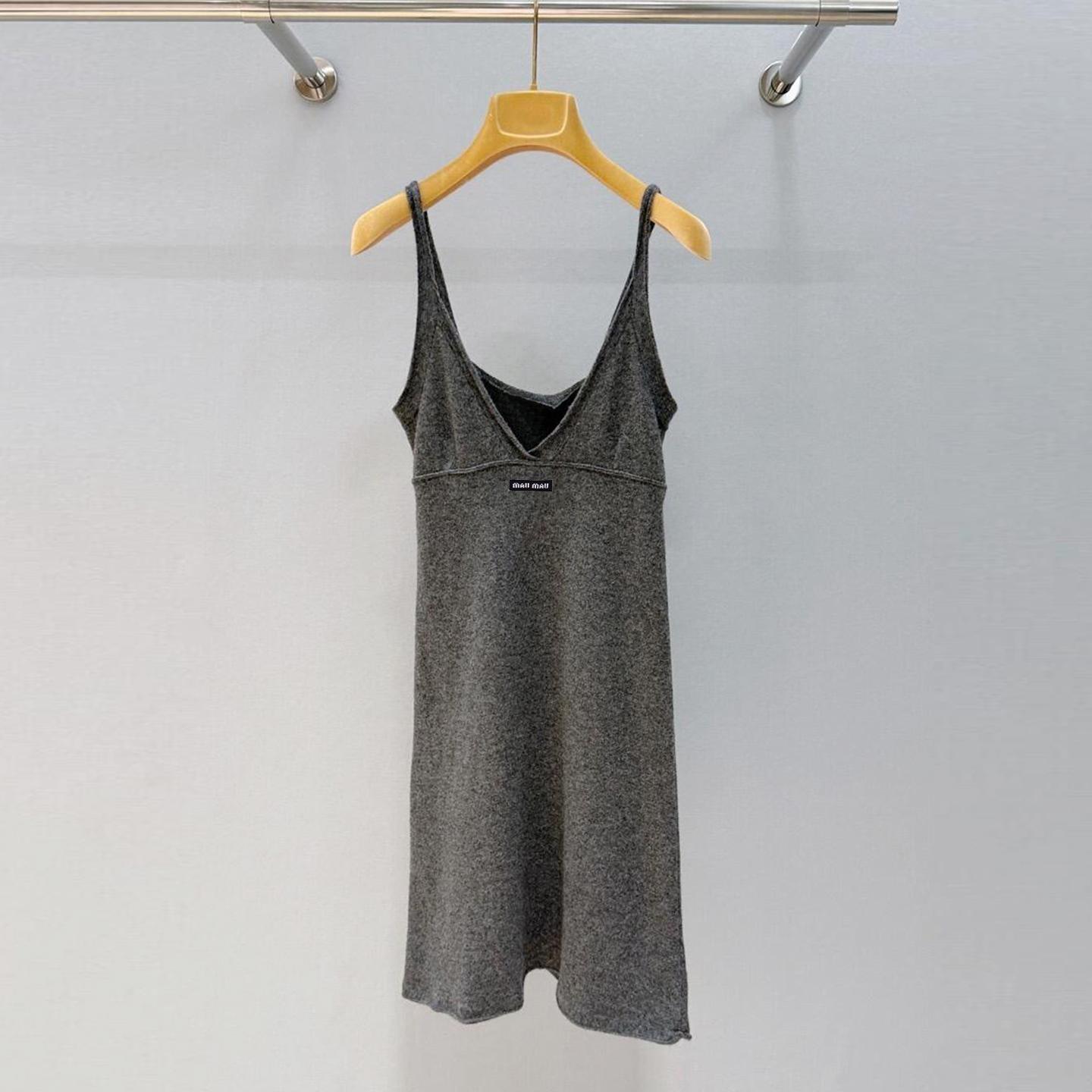 Early Spring French Merino Wool Slimming V-neck Knit Camisole Dress for Women Large серый