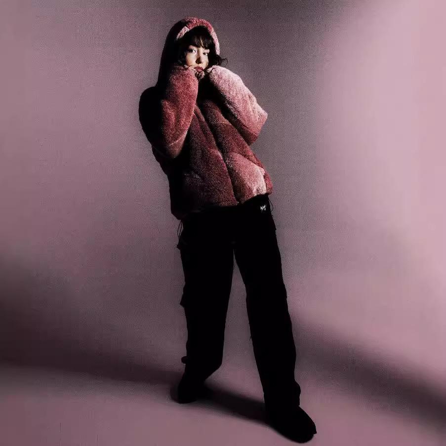 Podzimní a zimní prošívaná osobnostní pouliční teplá bunda s kapucí s dlouhým rukávem volného střihu