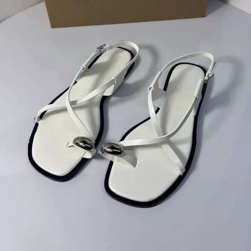 Fashion 2025 Summer Flat Sandals for Woman Fashion Metal Decoration Ladies Footwear Breathable Cross Strap Casual Clip Toe Beach Shoes