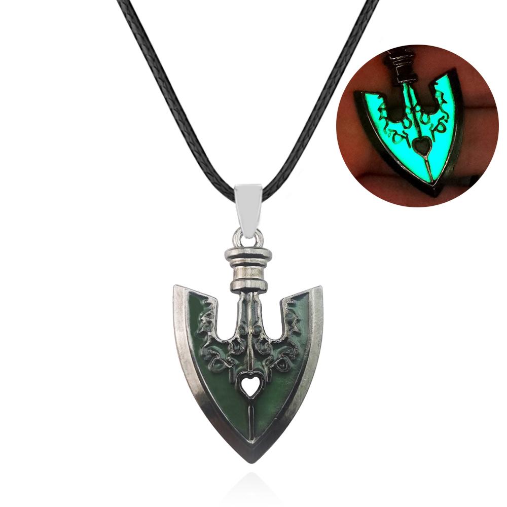Anime Jojos Bizarre Advanture Luminous Necklace Killer Queen Arrow GLOW IN THE DARK Cosplay Necklaces For Friends