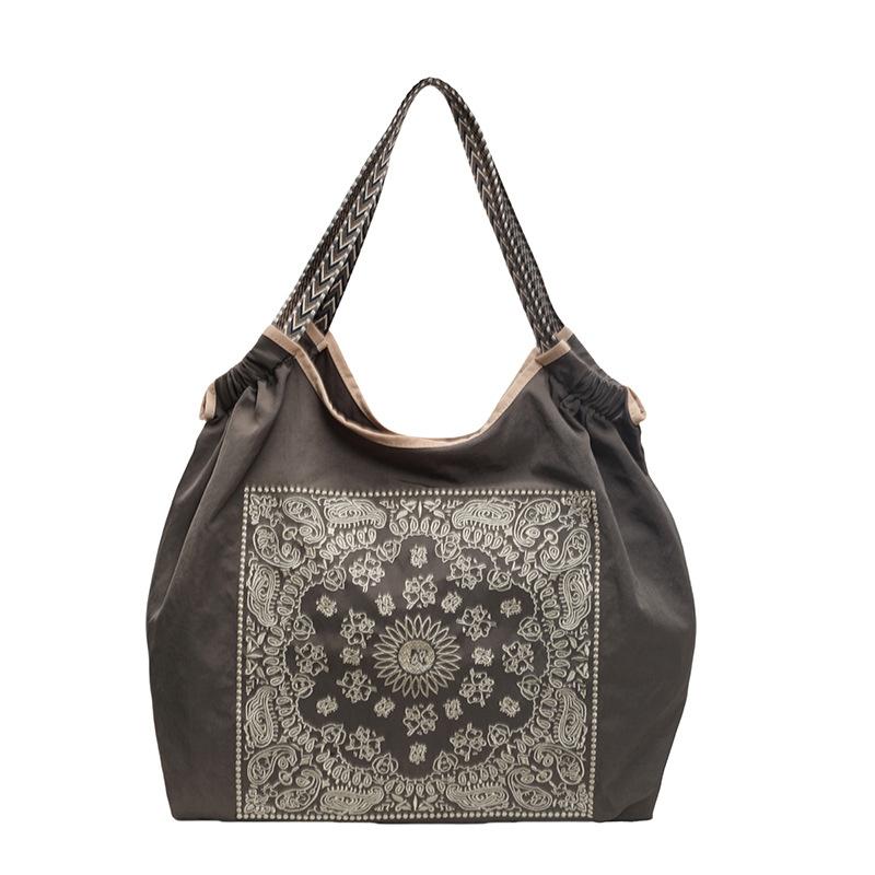 Trendy handheld cloth bag women's large-capacity waterproof silk cloth embroidery tote bag personalized pattern lightweight shoulder bag