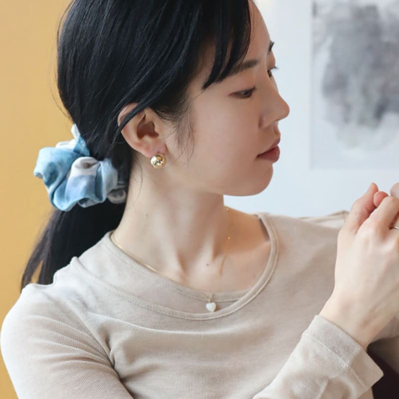 modernlike 14k gold white pearl heart pendant