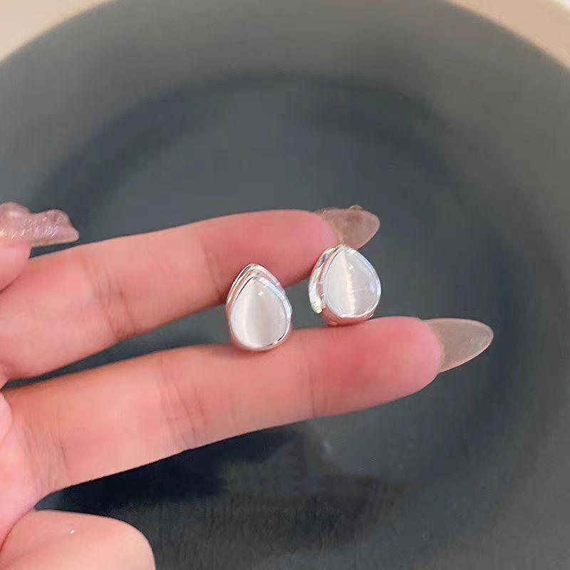 Cercei eleganți față-verso în formă de picătură de apă cu piatră ochi de pisică transparentă - Design versatil și luxos