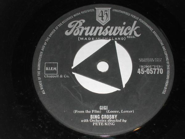

7inch Record BING CROSBY - Gigi 4505770 Brunswick 1958 UK Pop Used