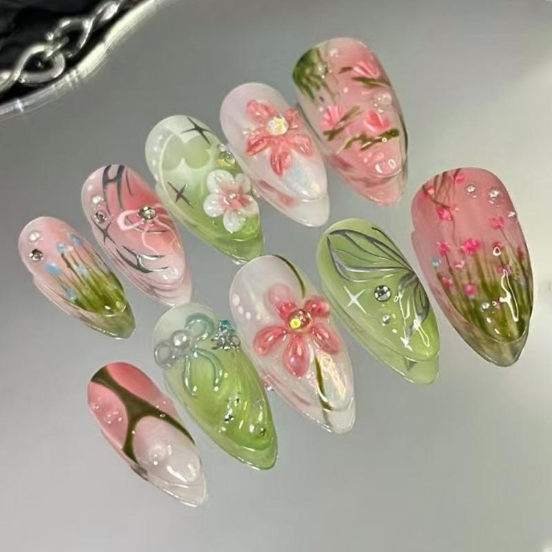 30pcs 3D Starry Sky & Butterfly Blush Ice Flower Press-On Nails Collection.
