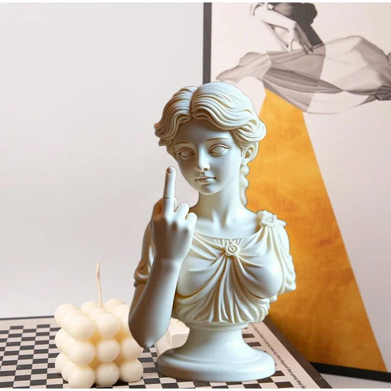 Vienna Goddess Statue With The Middle Finger Up Ornaments Spoof Goddess Statue Ornaments Unique Design Office Home Decoration