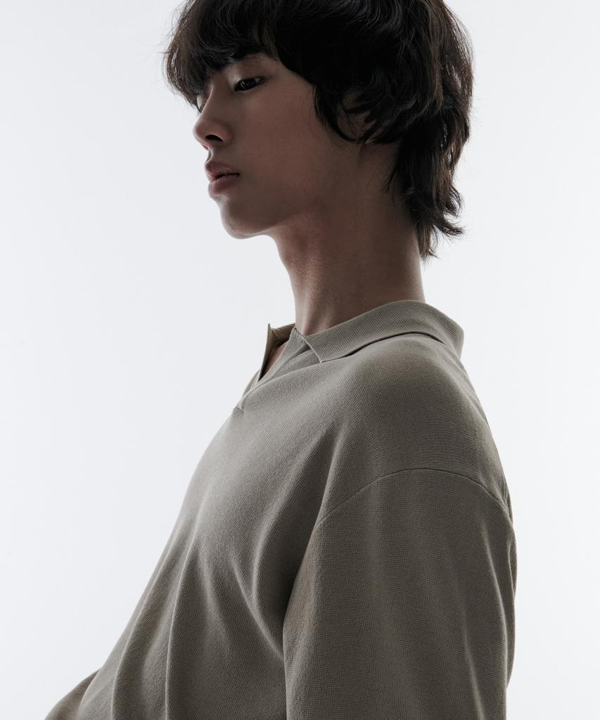 MUSINSA STANDARD Cool Touch Slit Neck Knitted Polo Shirt [Grayish Beige]