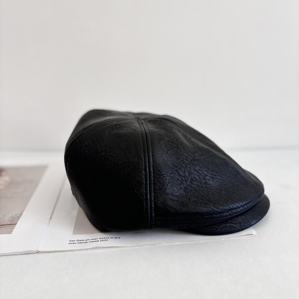 Autumn and winter versatile warm simple autumn and winter literary and retro show a small face forward hat big head circumference leather beret