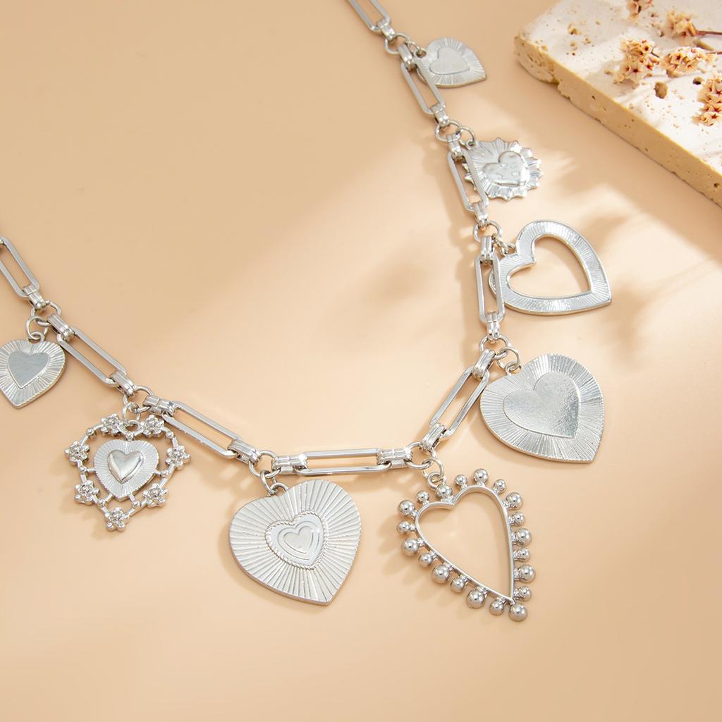 Design Sense Of Love Pendant, Jeans Chain Pendant, Hip Hop Cool Metal Chain, Heart-Shaped Waist Chain.
