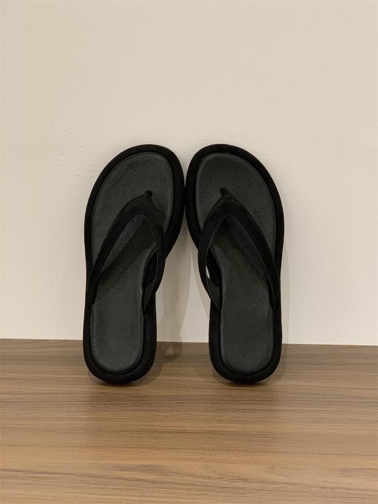 Korean version of simple and versatile slippers outer wear summer new flat-bottomed casual toe sandals fashion slippers women's beach shoes