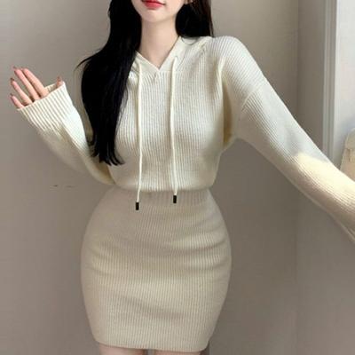 Pulloverkleid weiblich, französischer High-End-Strickpullover mit kleinem Duft, Wickelkleid, Hüftkleid, Herbst- und Winterkleid, Pullover weiblich