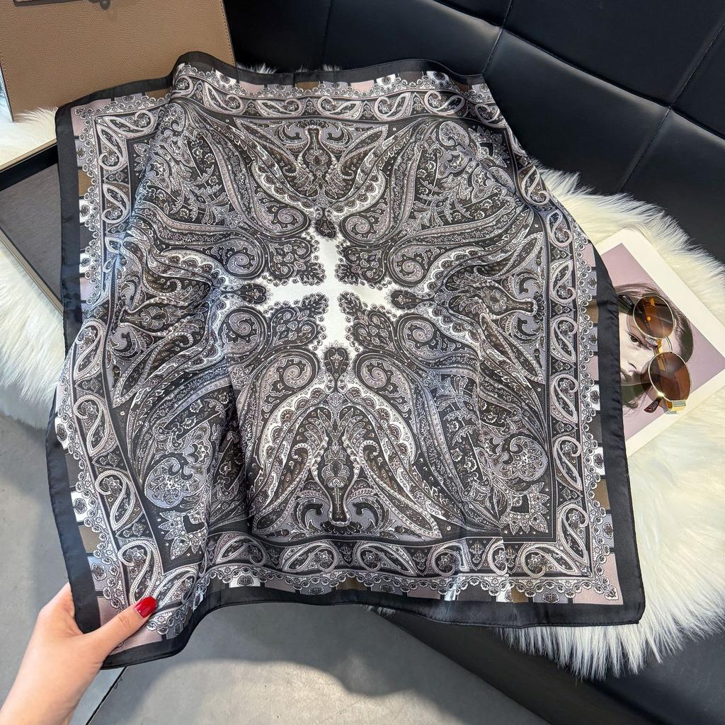 70Cm Silk Scarf Women'S French Elegant Small Cashew Print Scarf Small Square Scarf With Headscarf