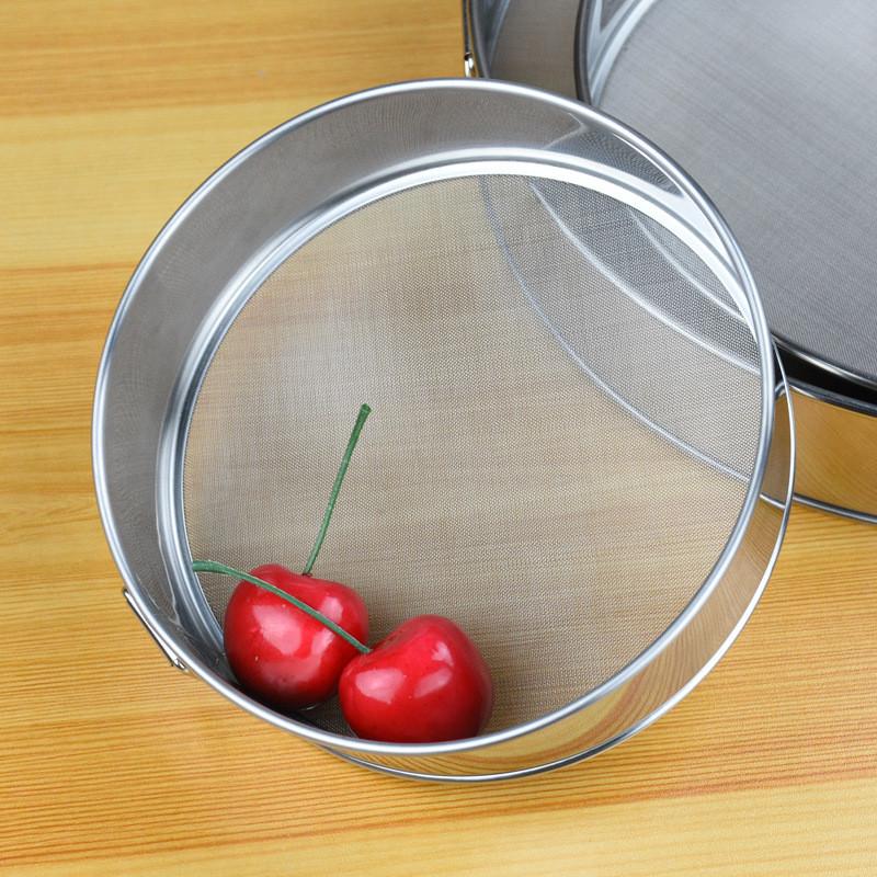 Flour Sieve Fine Mesh 304 Stainless Steel 60 Mesh Round Flour Sifter Strainer for Baking Straining Powdering Tea Juice