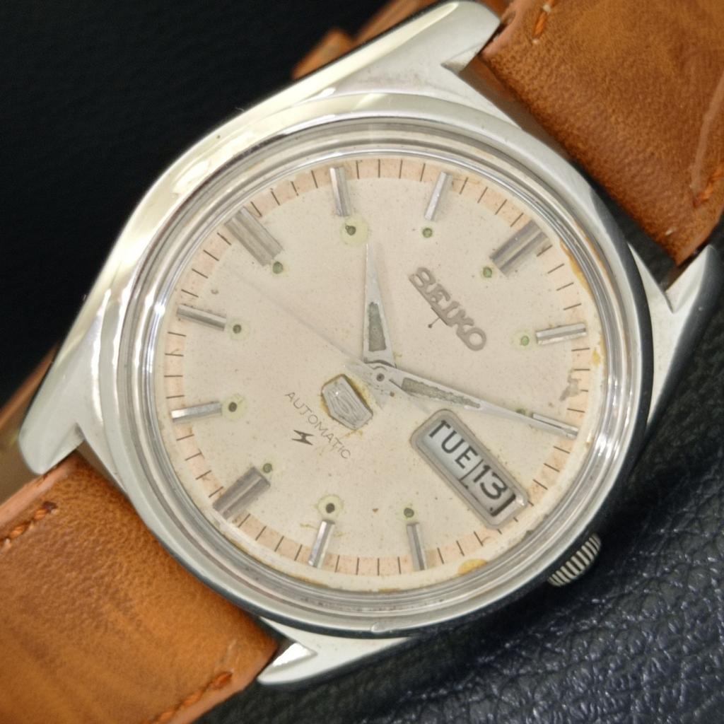 

ЯПОНИЯ ВИНТАЖ SEIKO 5 АВТОМАТИЧЕСКИЕ 6319A МУЖСКИЕ ОРИГИНАЛЬНЫЙ ЦИФЕРБЛАТ ЧАСЫ a702383-5 R124-a702383