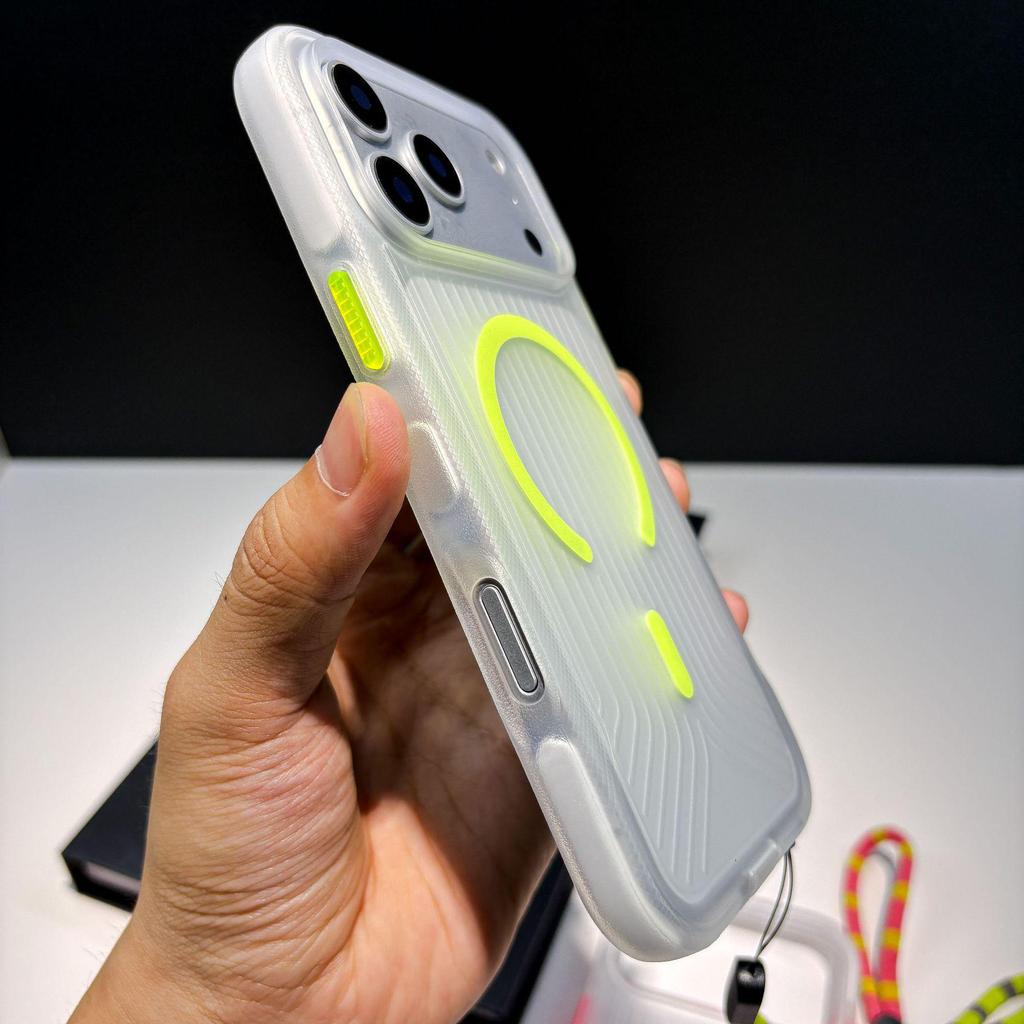 Luminous Magnetic Anti-slip Strip for Apple 17PROMAX iPhone16 Matte Soft Case