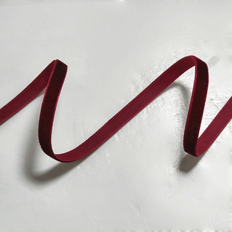 Bordeauxrotes einseitiges Seidenvelours beflocktes Band für DIY-Schleifen und Geschenkverpackung