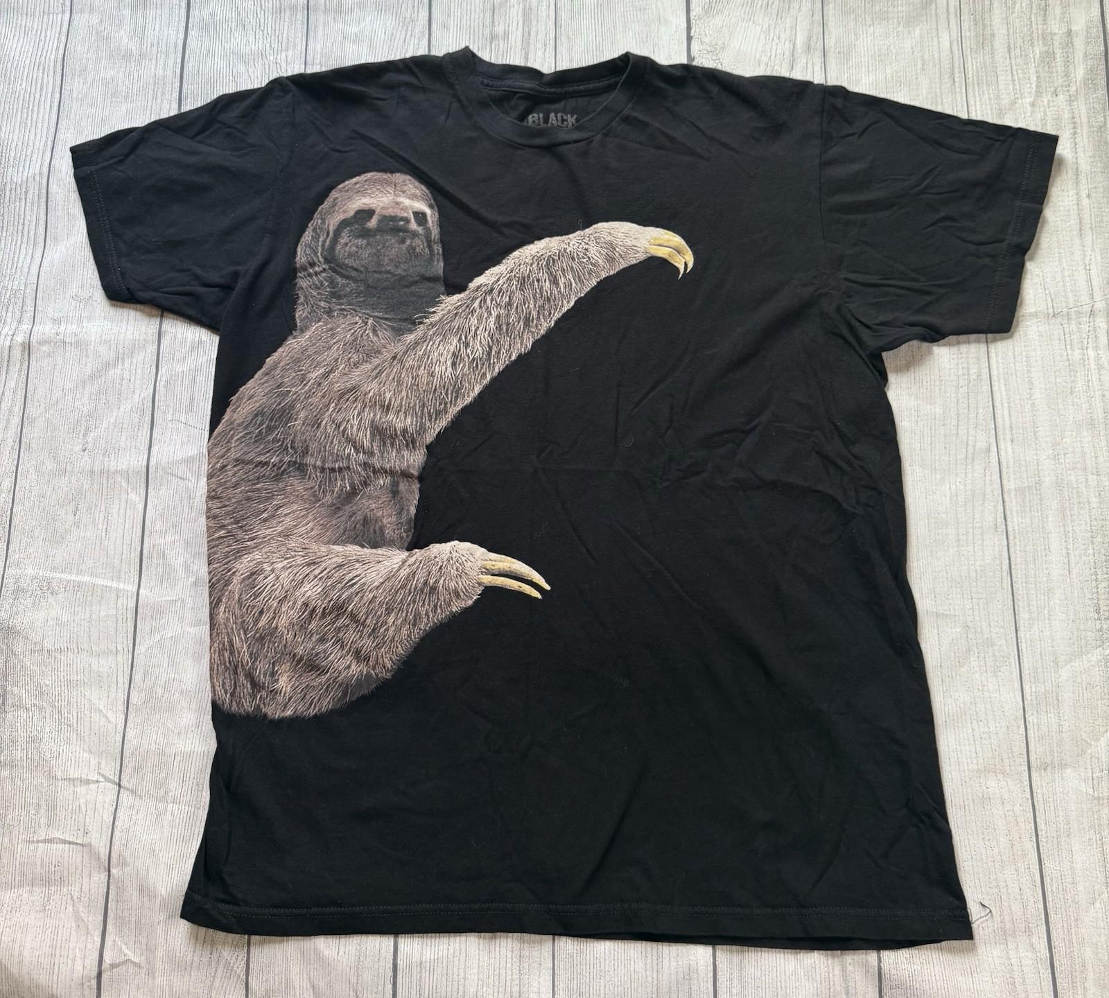 Sloth Hanging Out Graphic T Shirt Size XL Extra Large Black Matter M