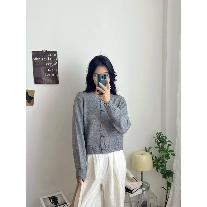 Autumn new round neck flower dot knitted cardigan loose and thin design short sweater women's coat