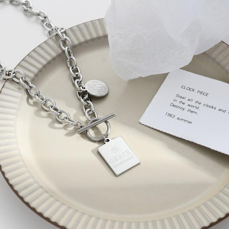New Necklace Girls Love Collarbone Chain Sweet and Cool Versatile Niche Neck Chain Decoration Trendy Accessories