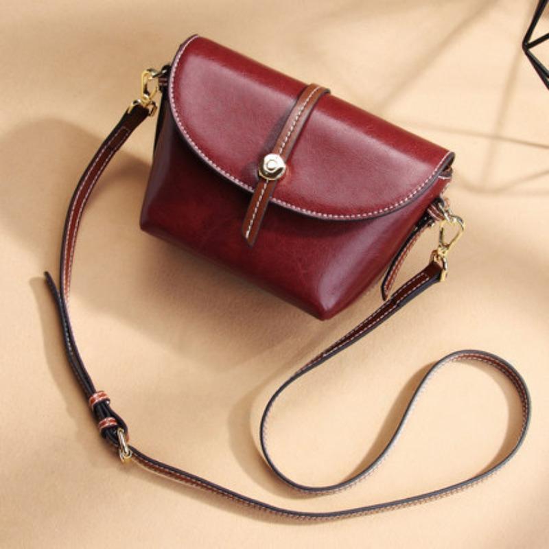 Leather Shoulder Bag Women's Oblique Straddle Bag