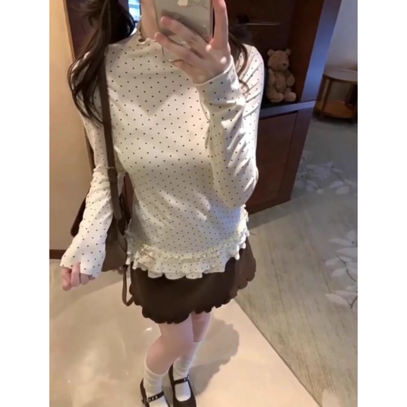 

Женская корейская футболка в горошек с кружевной отделкой по подолу, с длинным рукавом, приталенная, осенне-зимний топ с полувысоким воротником Large абрикосовый