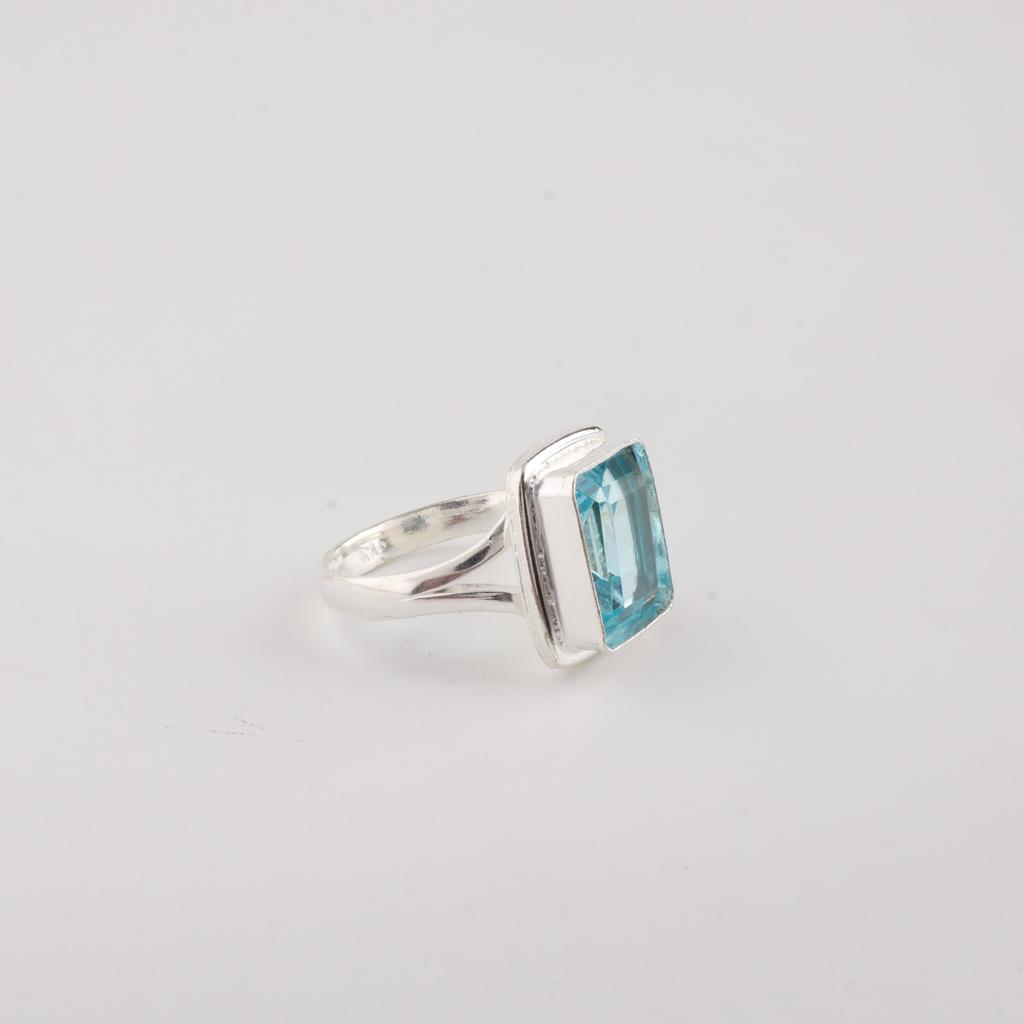 Naturlig Himmelblå Topas Ädelsten 925 Sterlingsilver Handgjorda Smycken Designer Damring För Jubileumspresent RR-79-2