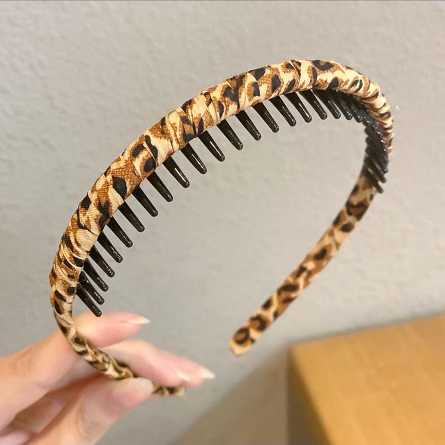 Korean Bangs Headband: Non-Slip, Versatile Hair Clip for Women's Face Washing and Outings