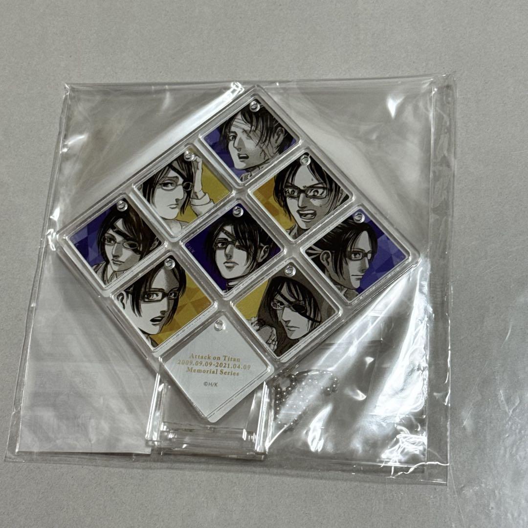 

[USED] Attack on Titan Acrylic Collection Hange