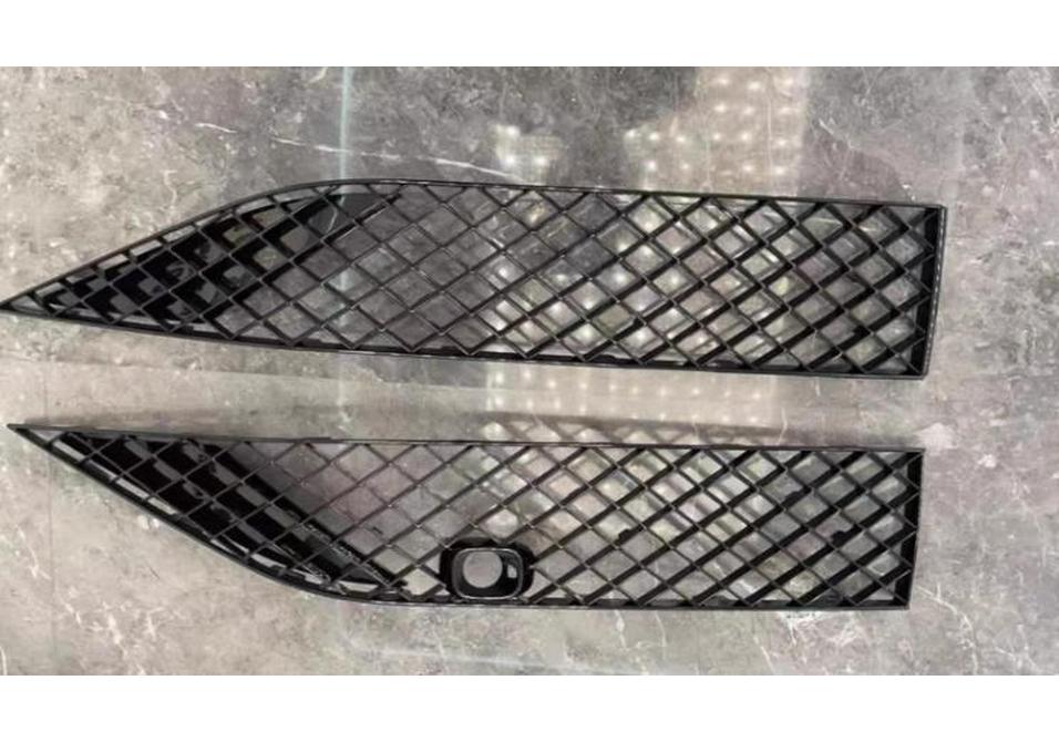 Continental GT Mulliner Black Edition Front Bumper Grille (25 Units)