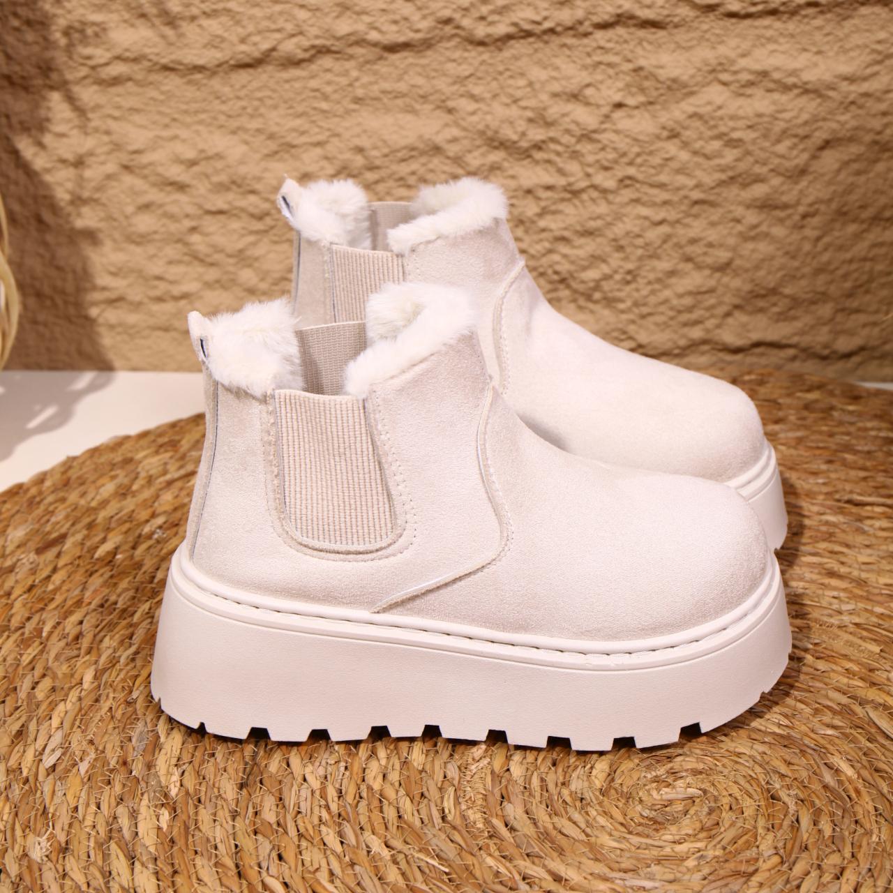 

Женские зимние ботинки 2025 года с круглым носком, на платформе, с добавлением бархата и утолщенные хлопковые ботинки, уличная обувь для отдыха, зимняя теплая женская обувь 36 белый