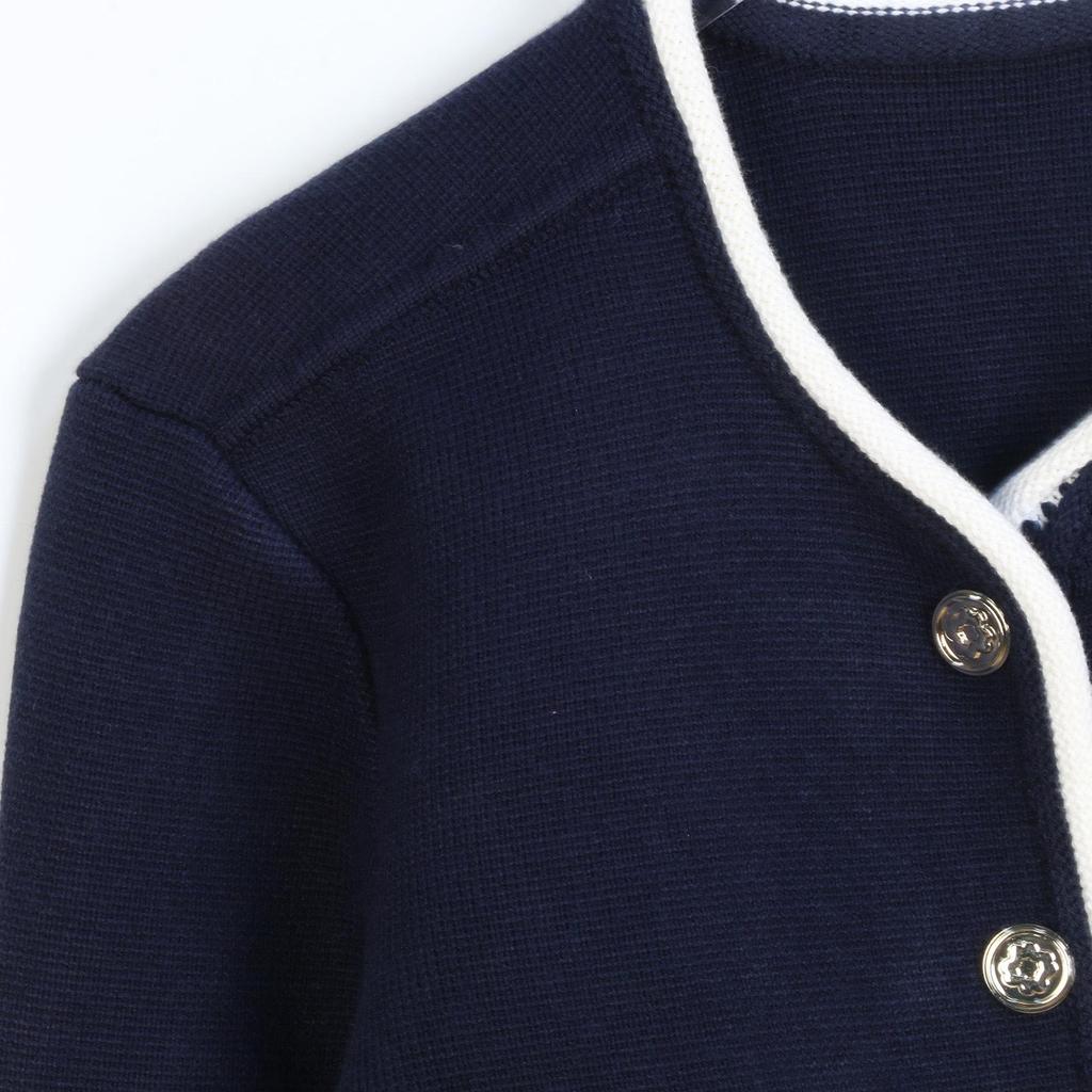 M Family French Color Block Edge Single-Breasted Age-Reducing White Trim Round Neck Long Sleeve Short Knit Cardigan Coat.