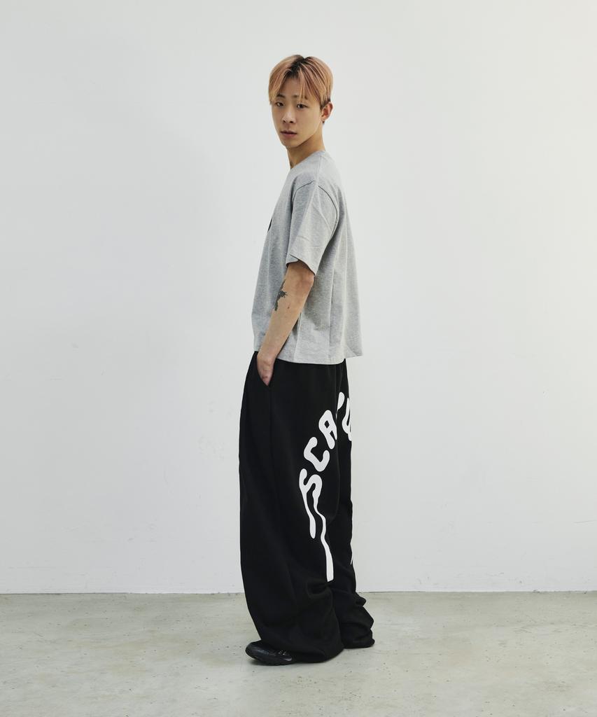 SCALLYWAG Summer Melting Lettering Sweatpants [Black]