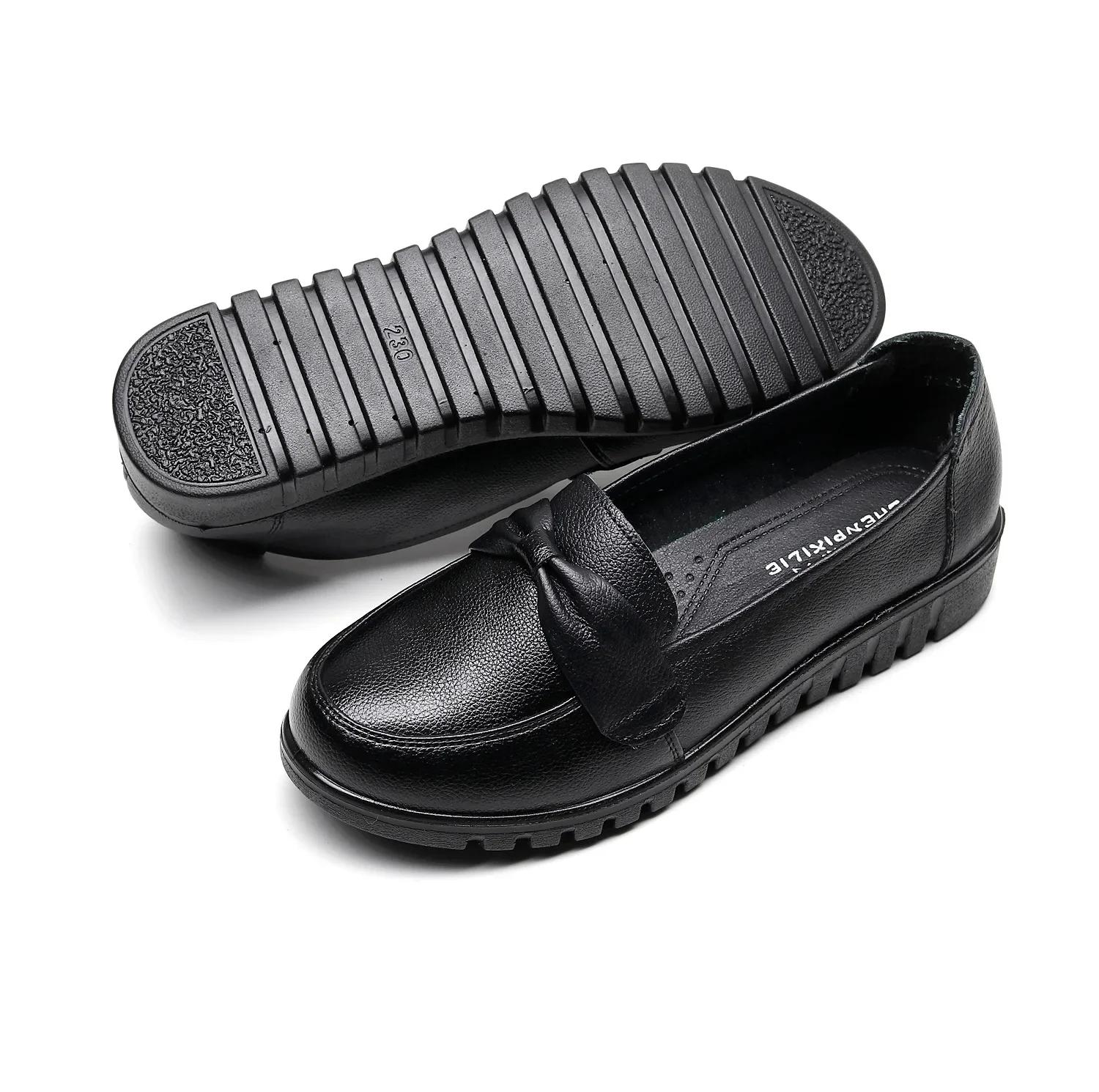 Модные женские повседневные туфли из кожи с круглым носком — фото 6