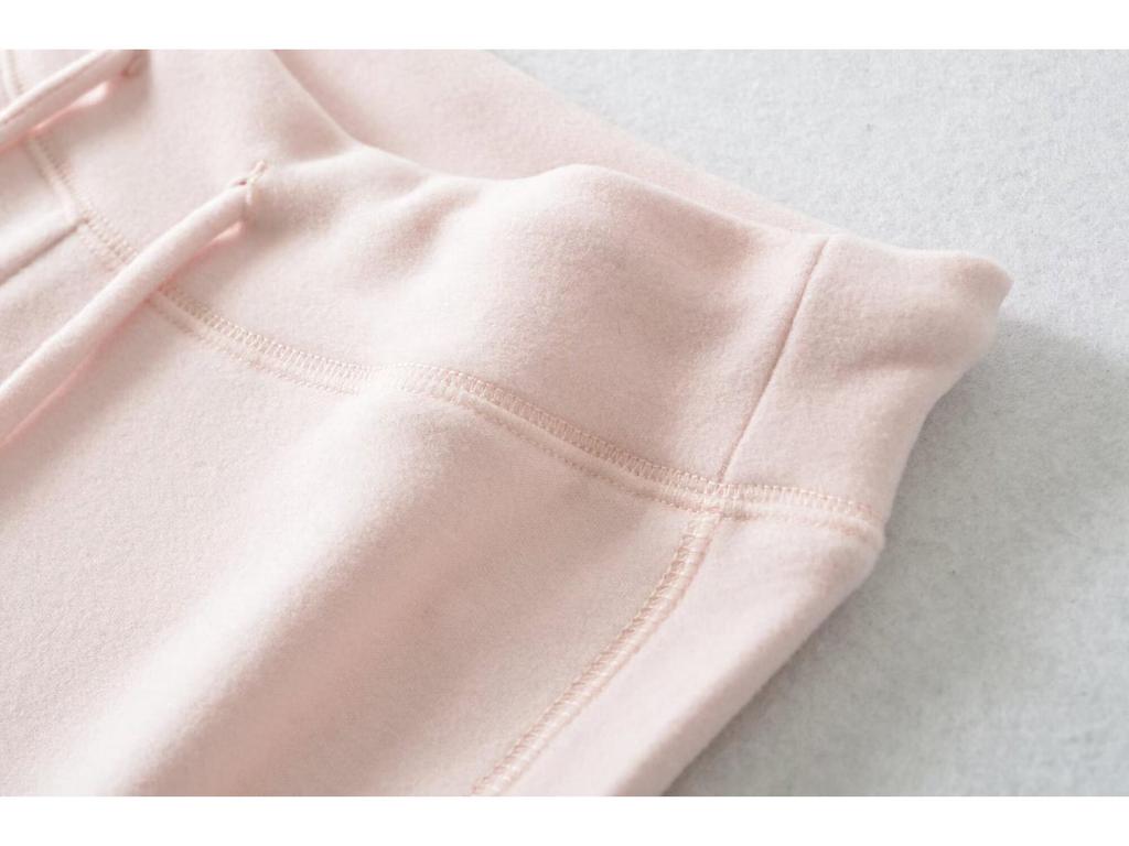 Trendy Women's Fleece Yoga Sweatpants with Drawstring Waist and Micro-flare Design