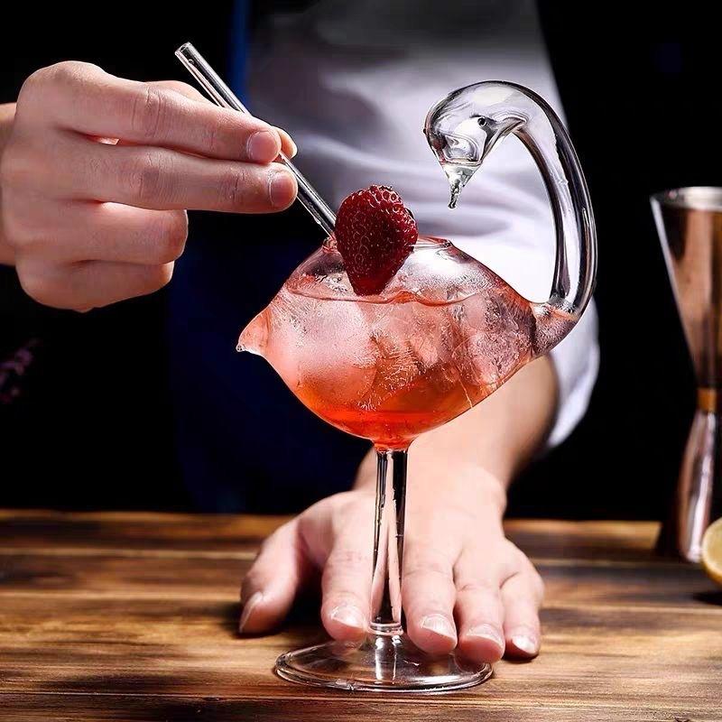 Creative Stemmed Glass for Wine, Champagne, and Cocktails – Elegant Goblet for Parties and Home Use