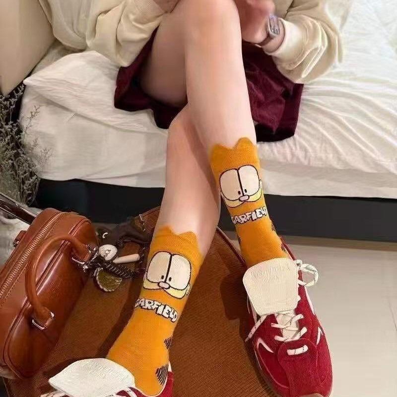 

1 ПАРА милых мультяшных носков с Гарфилдом женские носки-гольфы осенне-зимние чулки махровые носки креативный забавный дизайн One Size