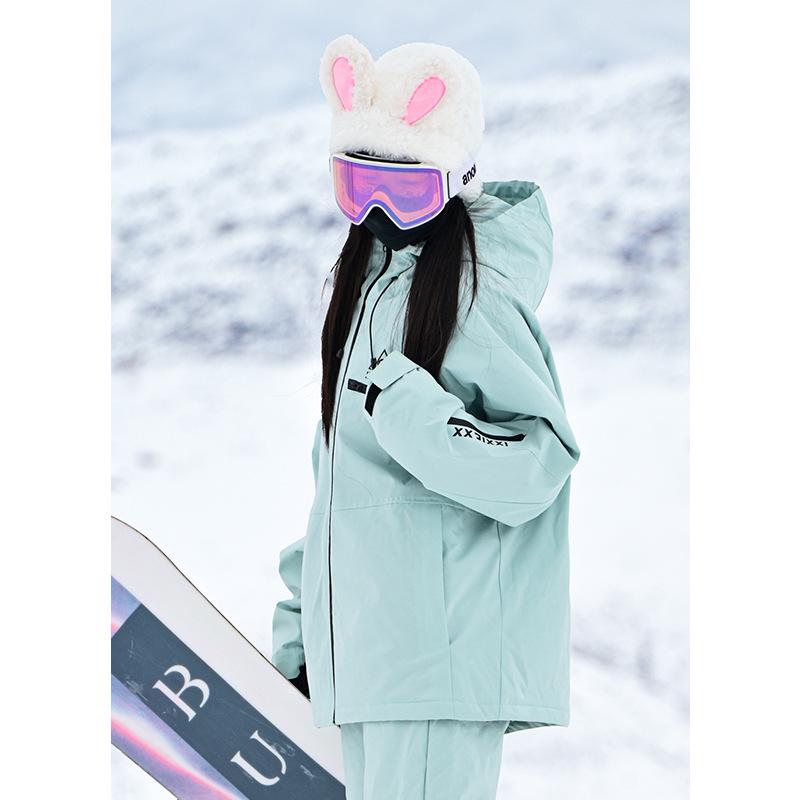 Women's Influencer Style Ski Suit: Padded Jacket with Hood