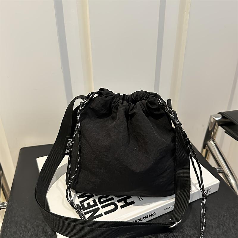 

Women s Lightweight Adjustable Crossbody Bag - Large Capacity Pleated Bucket Design чёрный