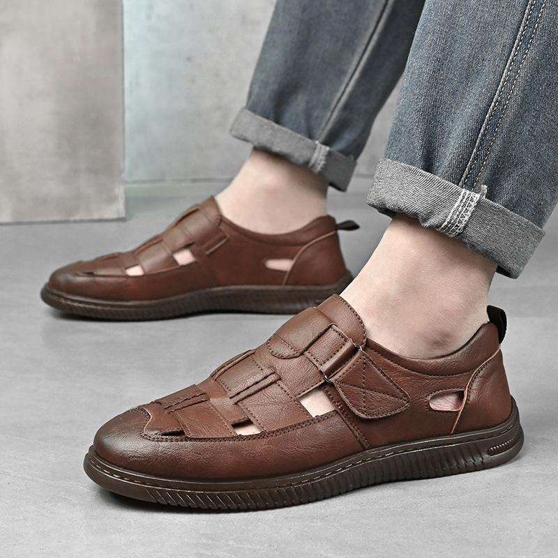 Leather sandals men's 2025 middle-aged and elderly summer breathable hollow hole shoes bag head casual child 2025