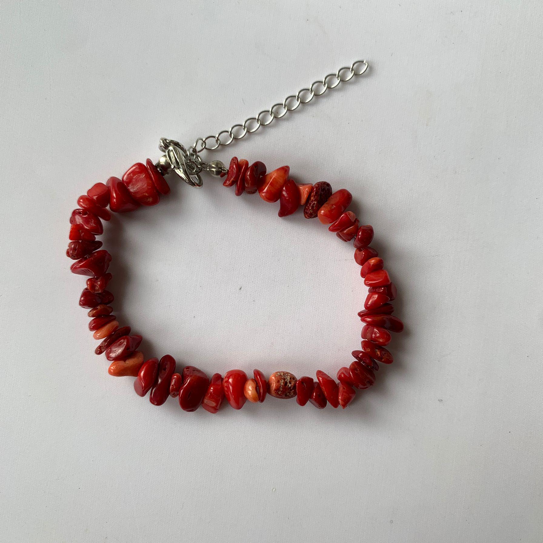 

Семицветный чокер из натурального дробленого камня и кристаллов - Ожерелье в пляжном стиле для весны/лета