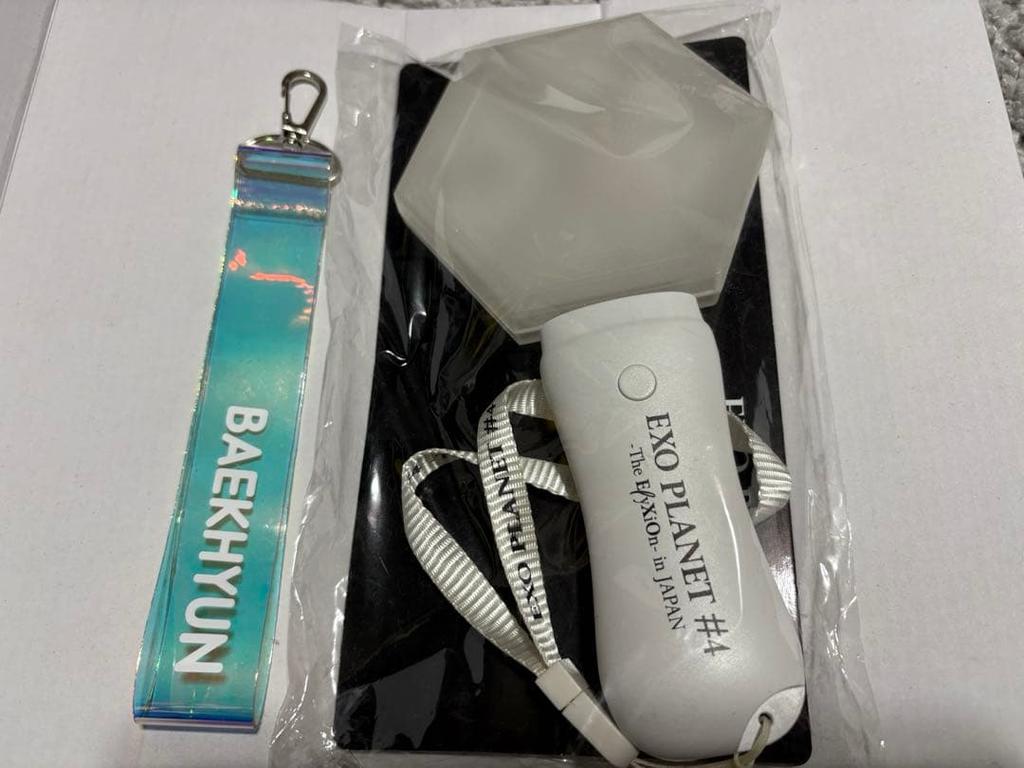 [USED] EXO Official Light Stick Ver.3 with Bonus