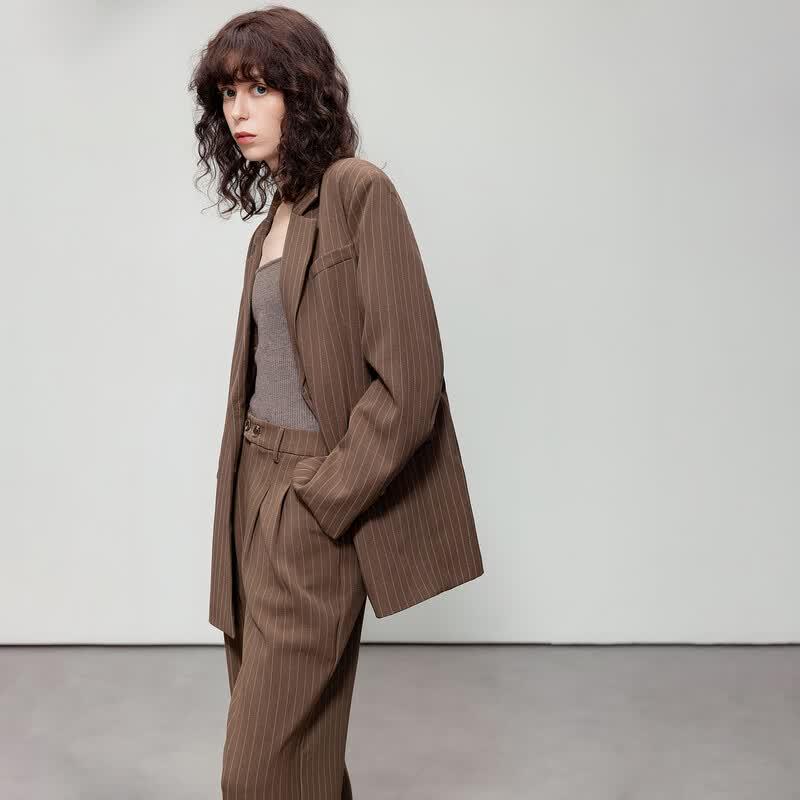 

Demana Retro Striped Two-Piece Suit S