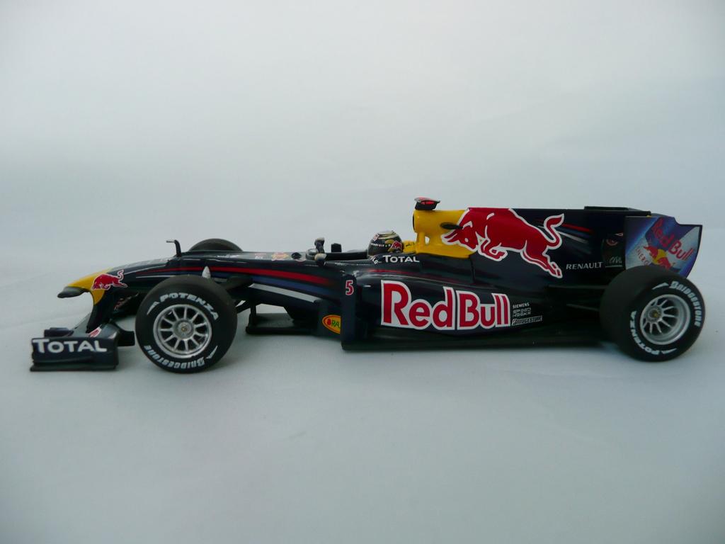 F1 2010 Red Bull Racing Renault RB6 Sebastian Vettel 1/43