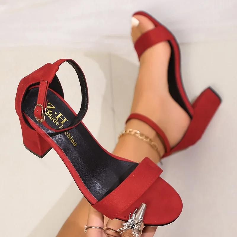 

Женские летние модные сандалии 2025 года, средний высокий каблук, уличные сандалии, элегантная свадебная обувь, свадебная, больших размеров 34 красный