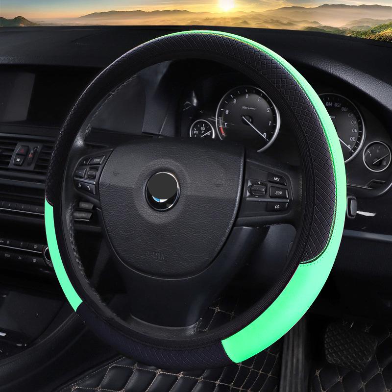 Comfortable Wear-Resistant Carbon Fiber Leather Steering Wheel Cover for 14.5-15 Inch Universal Female Cars.