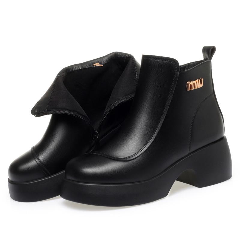 

Women s Winter Cotton Short Boots with Thick Heels & Soles, Plus Velvet Lining for Warmth, Suitable for Middle-Aged Women 38