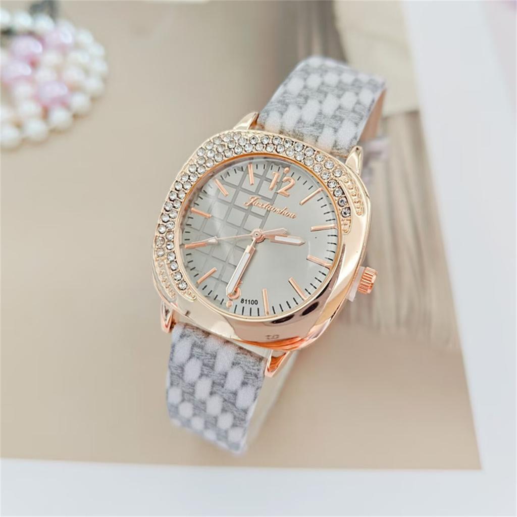 Women Fashion Leather Watch